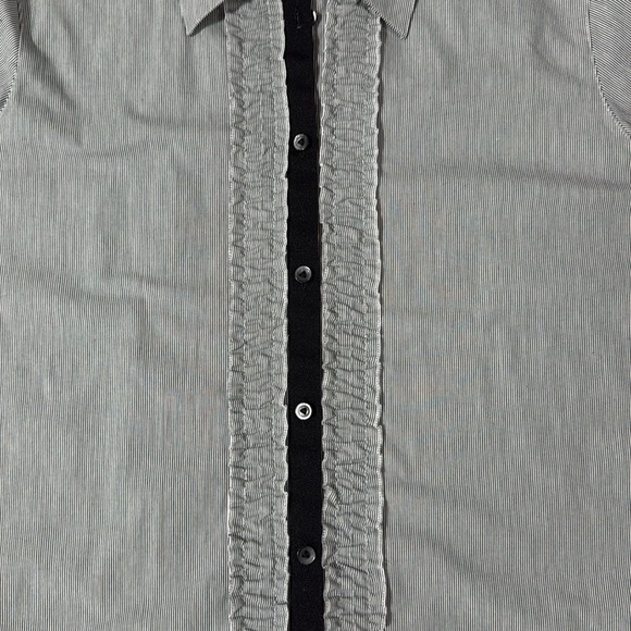 WRINKLE FREE Gray Button-Up Shirt - Picture 7 of 9